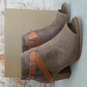 New Lucky Brand Haryson Peep Toe Booties